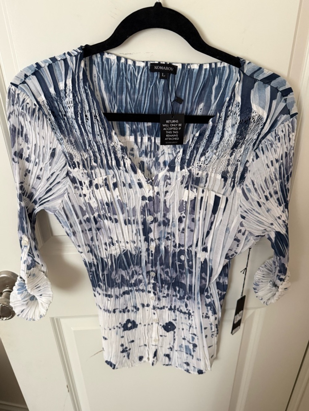 NWT Komarov Navy & White Pleated Button-Front Top
